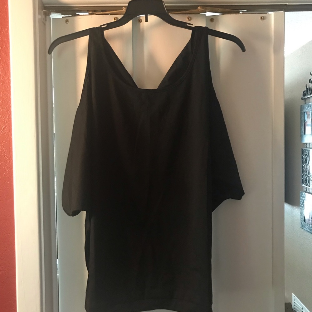 Cold shoulder top